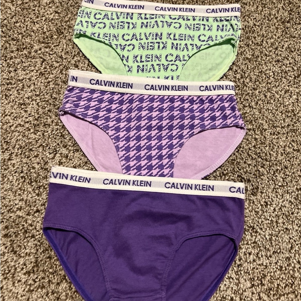 Calvin Klein panties girls size 4/5